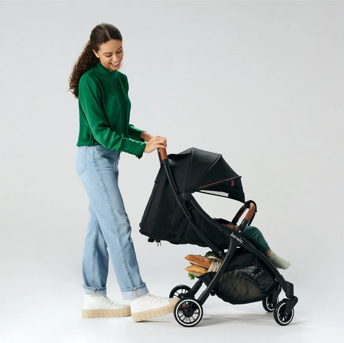 Lionelo Buggy Julie One - Kinderwagen Premium - Automatisch Opvouwen - Wandelwagen Tot 22 Kg - Comfortabele Zitje - Afbeelding 13