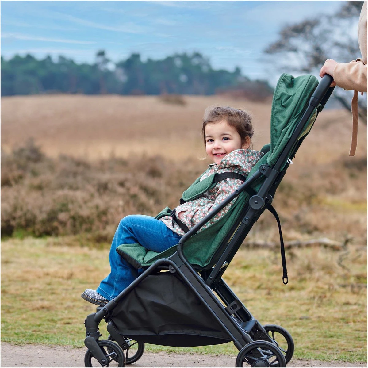 Prénatal Compact Buggy – Kinderwagen Met Boodschappenmand En Zonneklep - Traploos Verstelbare Wandelwagen – Inklapbaar Met 1 Hand - Plooibuggy Groen - Image 2