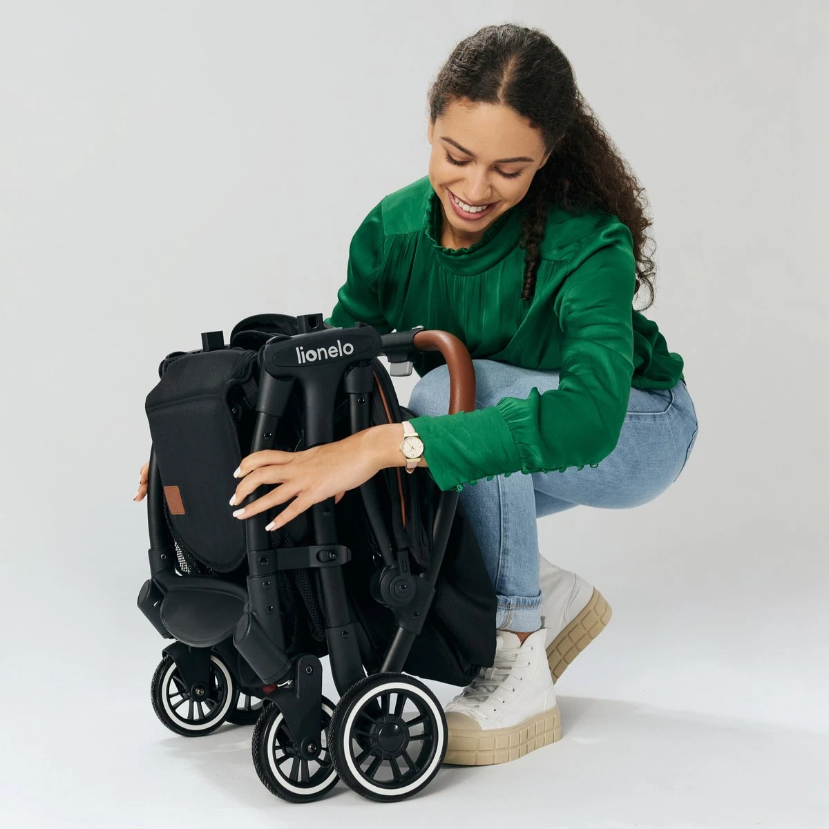 Lionelo Buggy Julie One - Kinderwagen Premium - Automatisch Opvouwen - Wandelwagen Tot 22 Kg - Comfortabele Zitje - Afbeelding 5